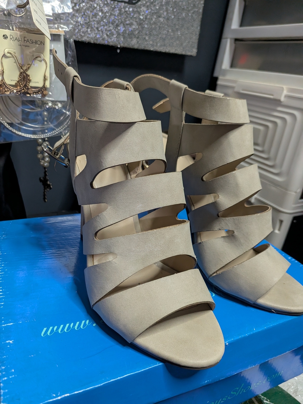 Women’s Strappy Cutout Sandals - Beige